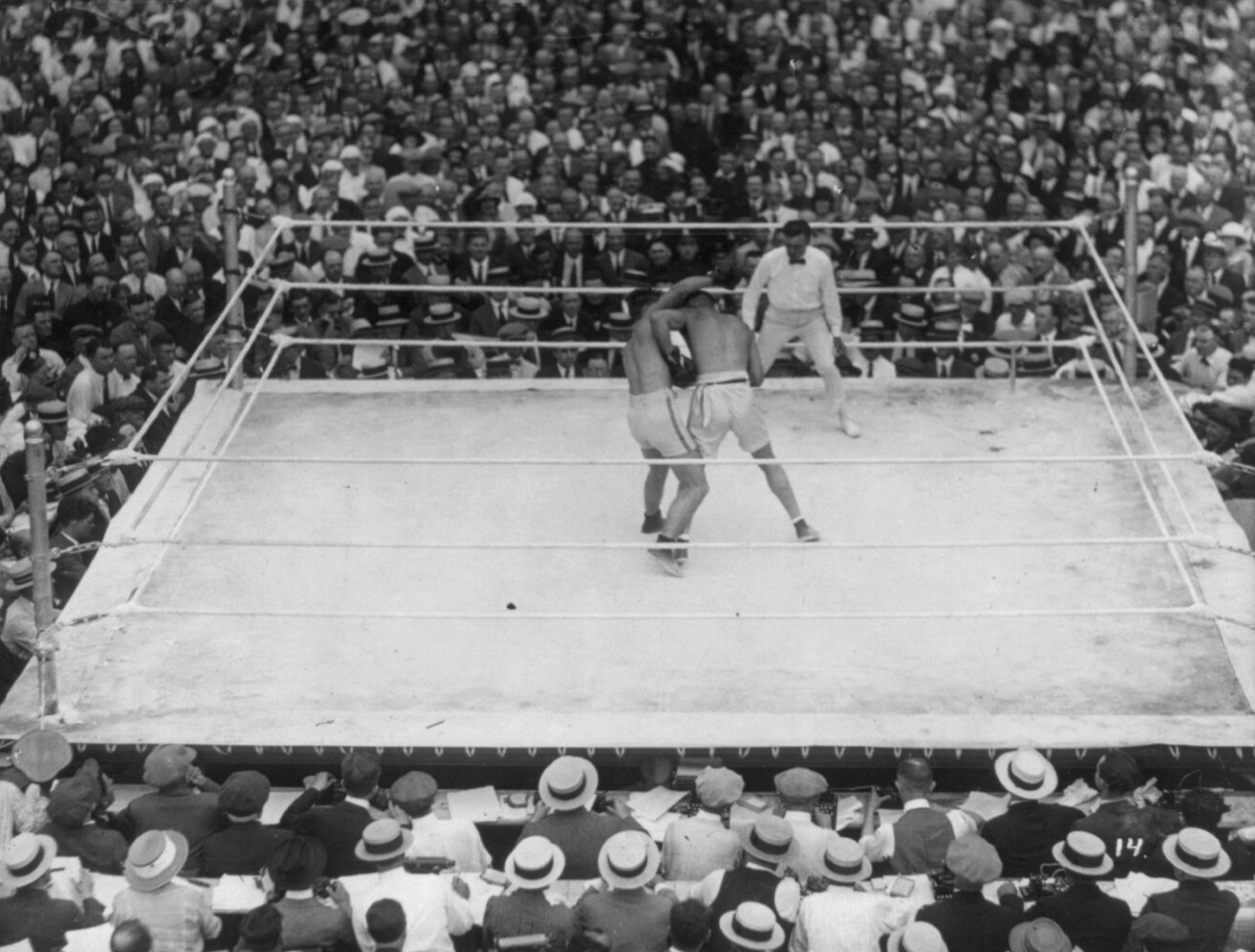 Historic championship boxing match